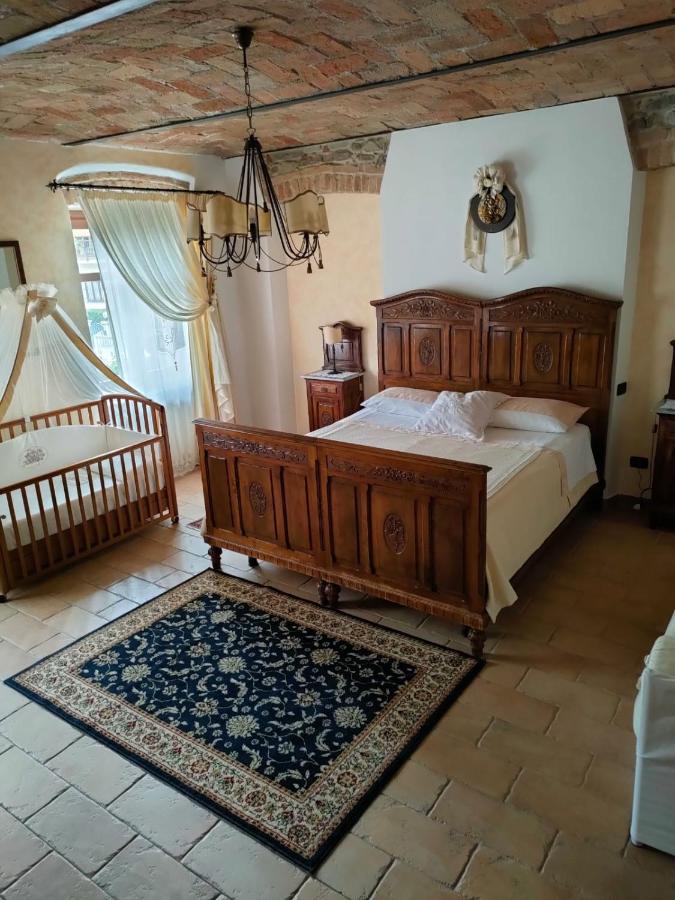 Diano dʼAlba Ca Reginella B&B מראה חיצוני תמונה