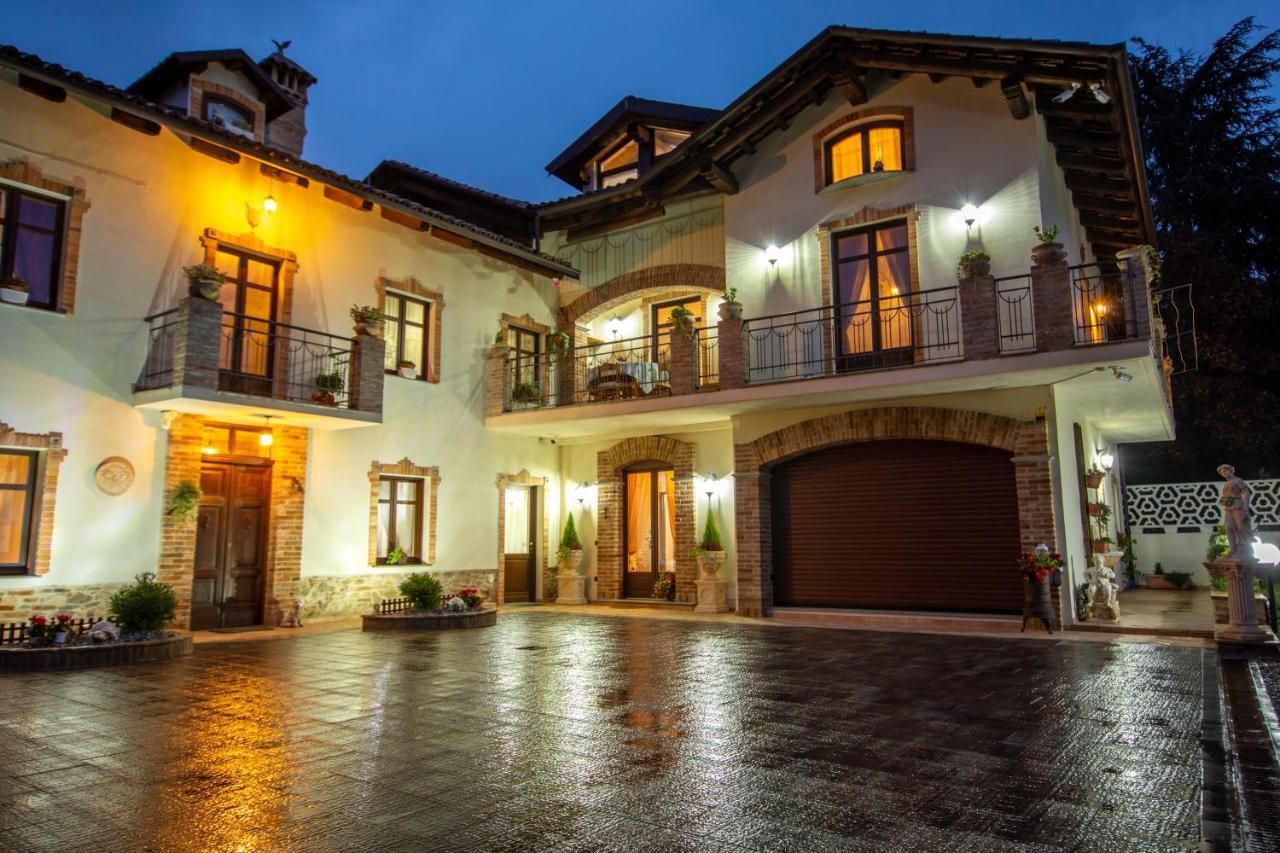 Diano dʼAlba Ca Reginella B&B מראה חיצוני תמונה