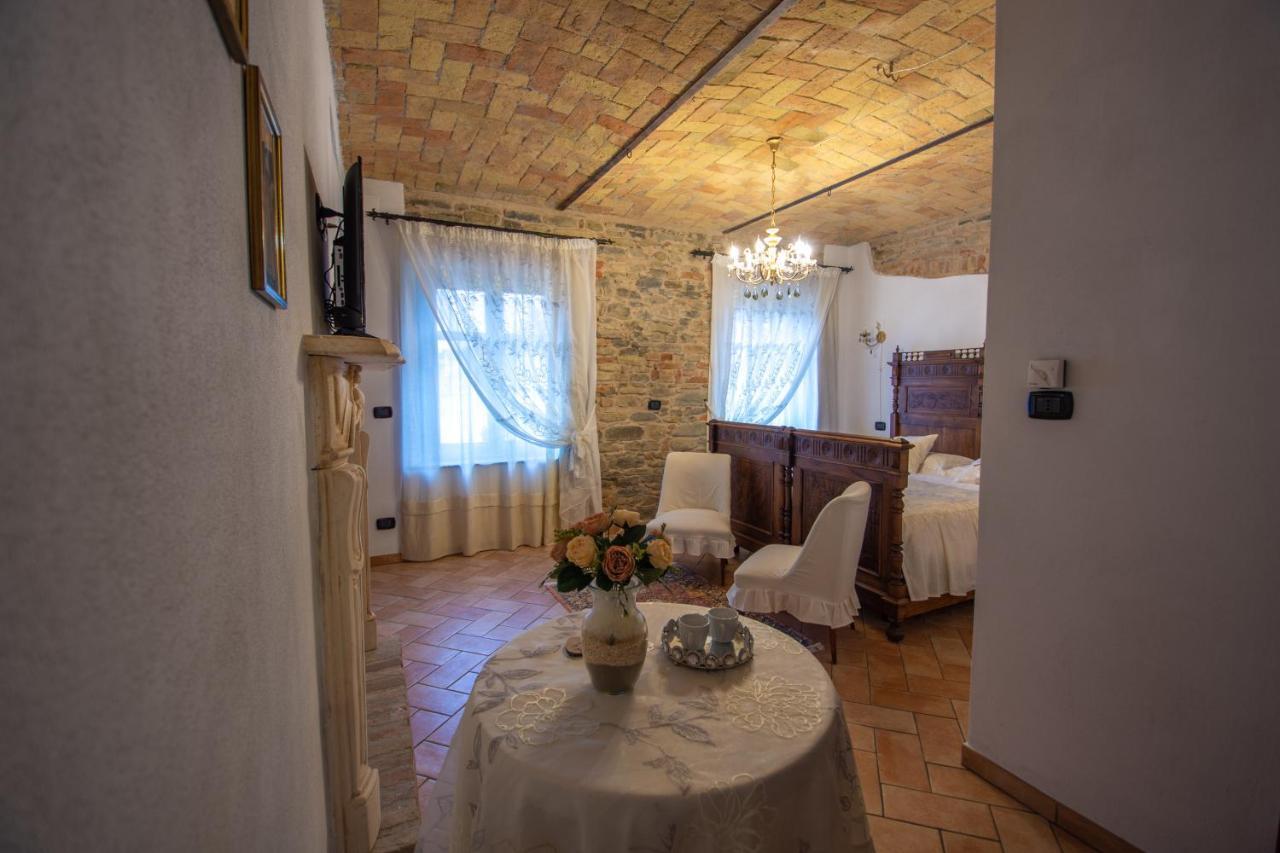 Diano dʼAlba Ca Reginella B&B מראה חיצוני תמונה