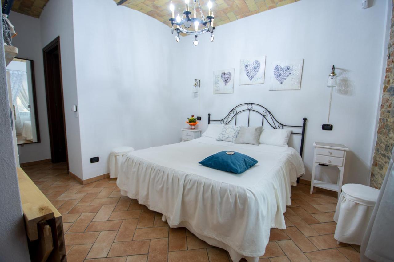 Diano dʼAlba Ca Reginella B&B מראה חיצוני תמונה