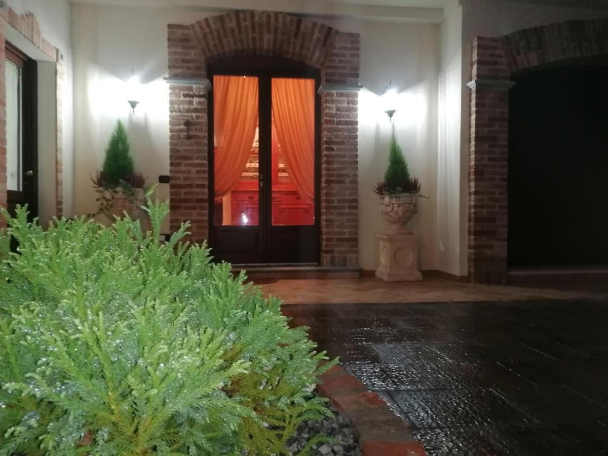 Diano dʼAlba Ca Reginella B&B מראה חיצוני תמונה